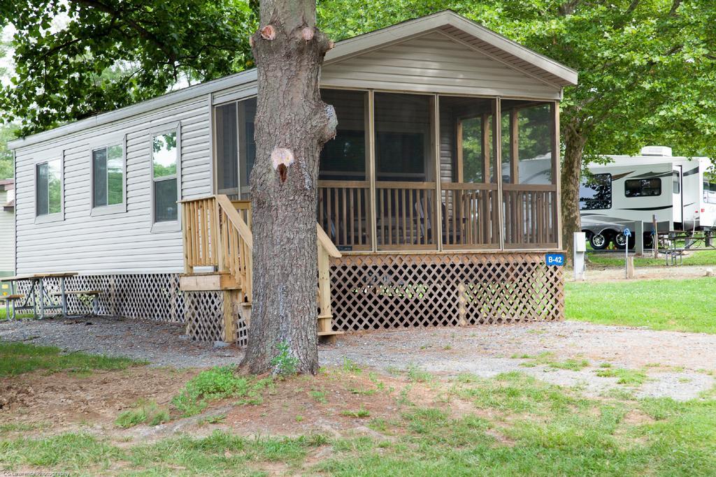 Circle M Camping Resort Screened Park Model 27 Wabank Exteriér fotografie